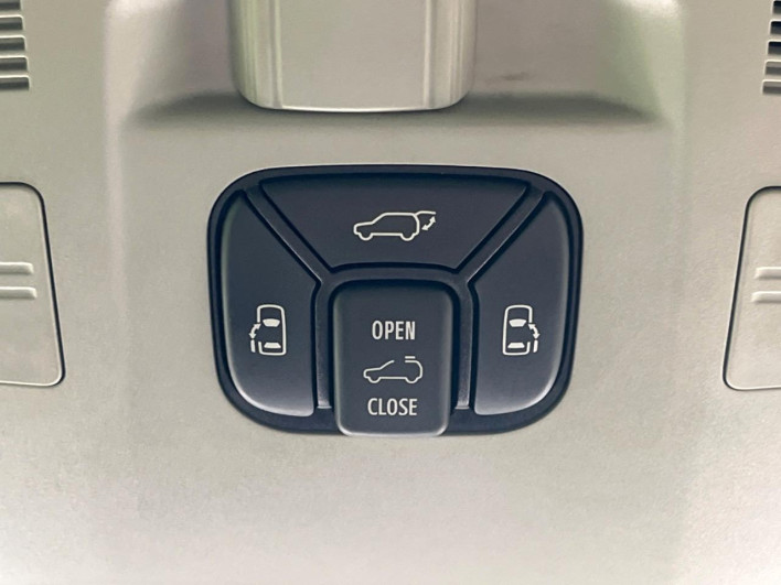 2013 Toyota Alphard Hybrid DAA-ATH20W (UW-6a0fc80f8ef85)[22]