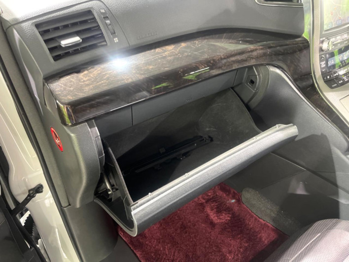 2013 Toyota Alphard Hybrid DAA-ATH20W (UW-6a0fc80f8ef85)[5]