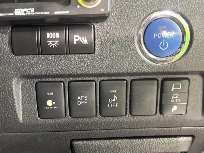 2013 Toyota Alphard Hybrid DAA-ATH20W (UW-6a0fc80f8ef85)[16]