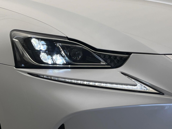 2017 Lexus IS DAA-AVE30 (UW-6a0fc810a1d15)[12]