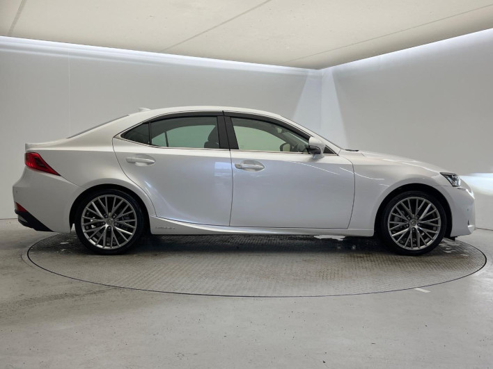 2017 Lexus IS DAA-AVE30 (UW-6a0fc810a1d15)[13]