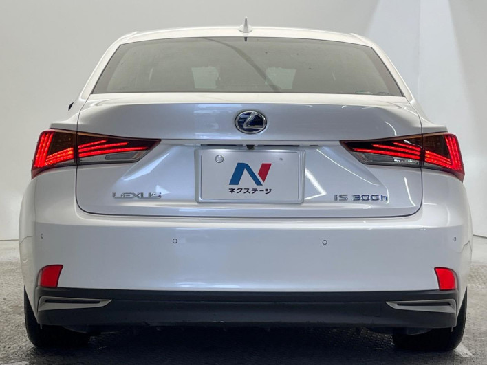 2017 Lexus IS DAA-AVE30 (UW-6a0fc810a1d15)[15]