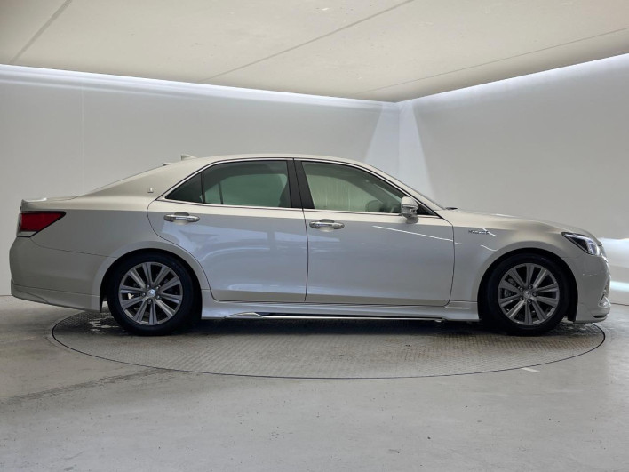 2017 Toyota Crown Hybrid DAA-AWS210 (UW-6a0fc811b24f8)[15]