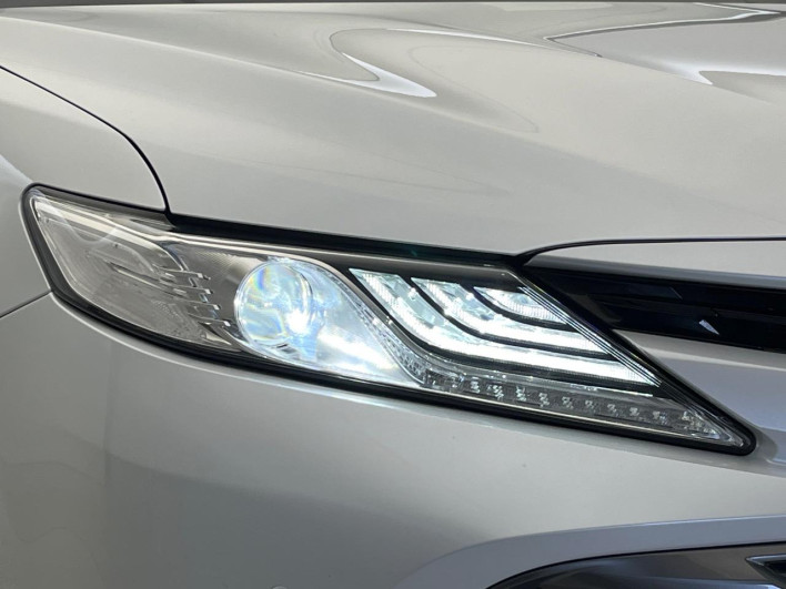 2017 Toyota Camry DAA-AXVH70 (UW-6a0fc81c4af9a)[12]