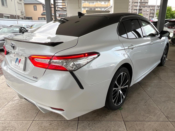 2020 Toyota Camry DAA-AXVH70 (UW-6a0fc81cd372a)[20]