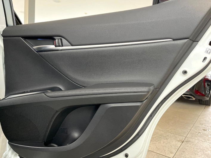 2020 Toyota Camry DAA-AXVH70 (UW-6a0fc81cd372a)[29]