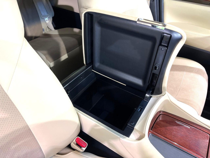 2015 Toyota Alphard Hybrid DAA-AYH30W (UW-6a0fc81e7d7d0)[26]