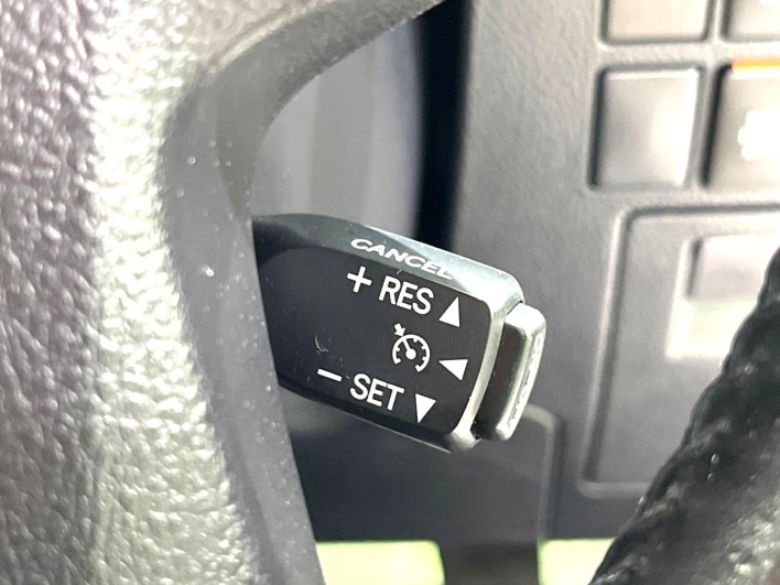 2015 Toyota Alphard Hybrid DAA-AYH30W (UW-6a0fc81e7d7d0)[29]