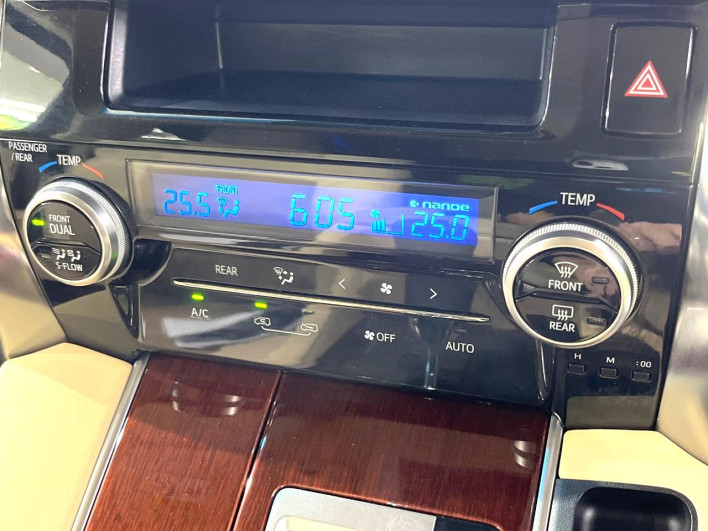 2015 Toyota Alphard Hybrid DAA-AYH30W (UW-6a0fc81e7d7d0)[18]