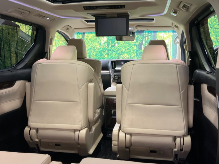 2019 Toyota Alphard Hybrid DAA-AYH30W (UW-6a0fc81f51080)[20]