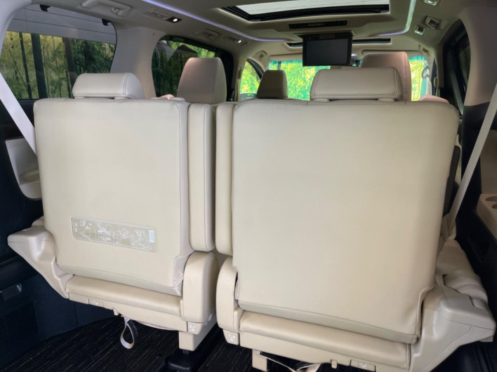 2019 Toyota Alphard Hybrid DAA-AYH30W (UW-6a0fc81f51080)[17]