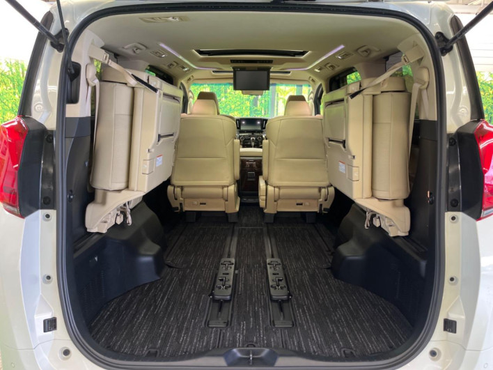 2019 Toyota Alphard Hybrid DAA-AYH30W (UW-6a0fc81f51080)[18]