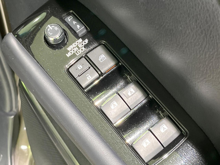2020 Toyota Alphard Hybrid 6AA-AYH30W (UW-6a0fc820132a6)[24]
