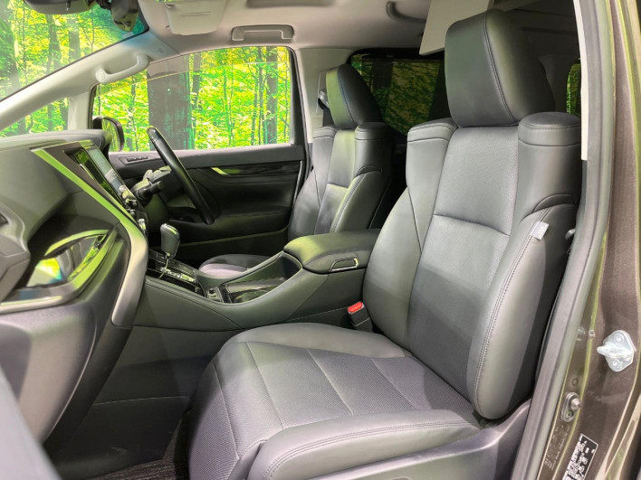 2020 Toyota Alphard Hybrid 6AA-AYH30W (UW-6a0fc820132a6)[19]