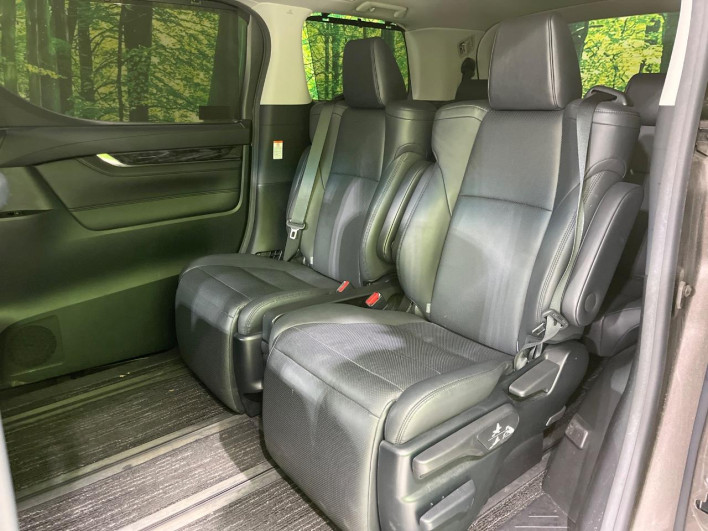 2020 Toyota Alphard Hybrid 6AA-AYH30W (UW-6a0fc820132a6)[15]