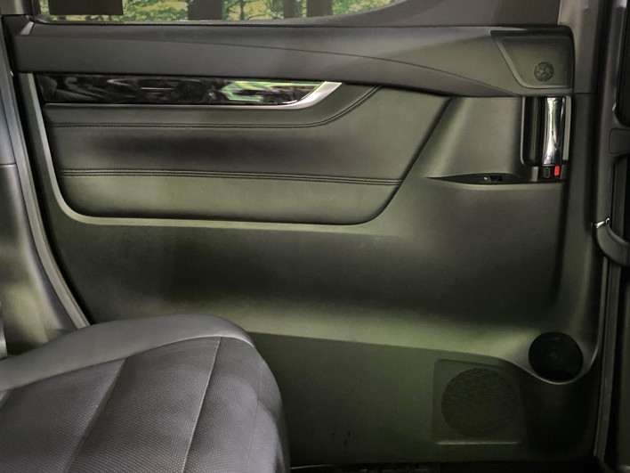 2020 Toyota Alphard Hybrid 6AA-AYH30W (UW-6a0fc820132a6)[14]