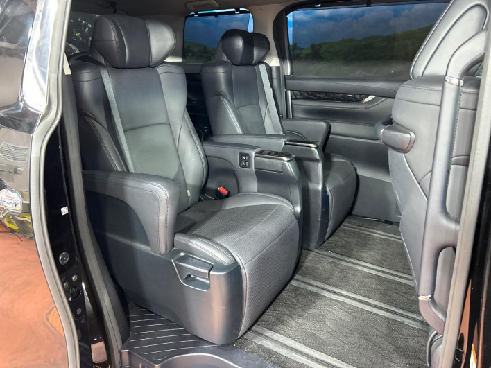 2022 Toyota Alphard Hybrid 6AA-AYH30W (UW-6a0fc820a5c96)[22]