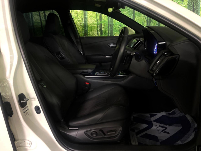 2019 Toyota Crown Hybrid 6AA-AZSH20 (UW-6a0fc82238e73)[12]