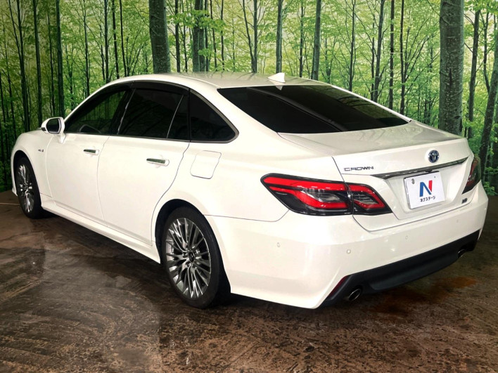 2019 Toyota Crown Hybrid 6AA-AZSH20 (UW-6a0fc82238e73)[23]