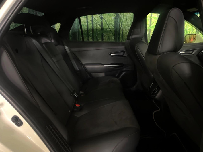 2019 Toyota Crown Hybrid 6AA-AZSH20 (UW-6a0fc82238e73)[13]
