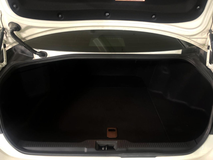 2019 Toyota Crown Hybrid 6AA-AZSH20 (UW-6a0fc82238e73)[26]