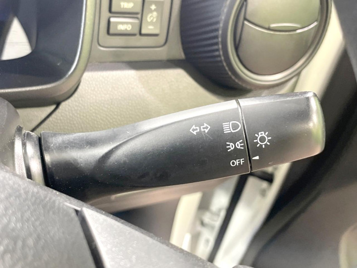 2019 Suzuki Ignis DAA-FF21S (UW-6a0fc857abe58)[13]