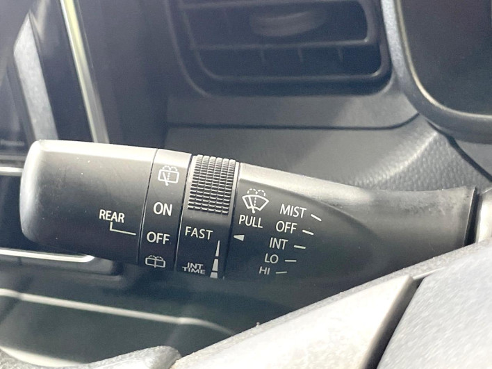 2019 Suzuki Ignis DAA-FF21S (UW-6a0fc857abe58)[14]