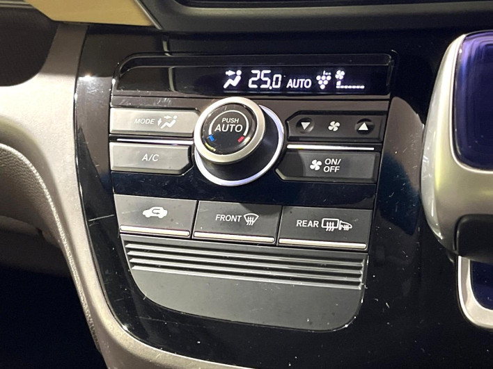 2019 Honda Freed hybrid DAA-GB7 (UW-6a0fc85f94e34)[12]