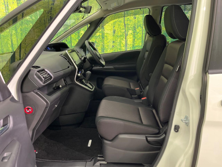 2017 Nissan Serena DAA-GFC27 (UW-6a0fc864a15a9)[14]