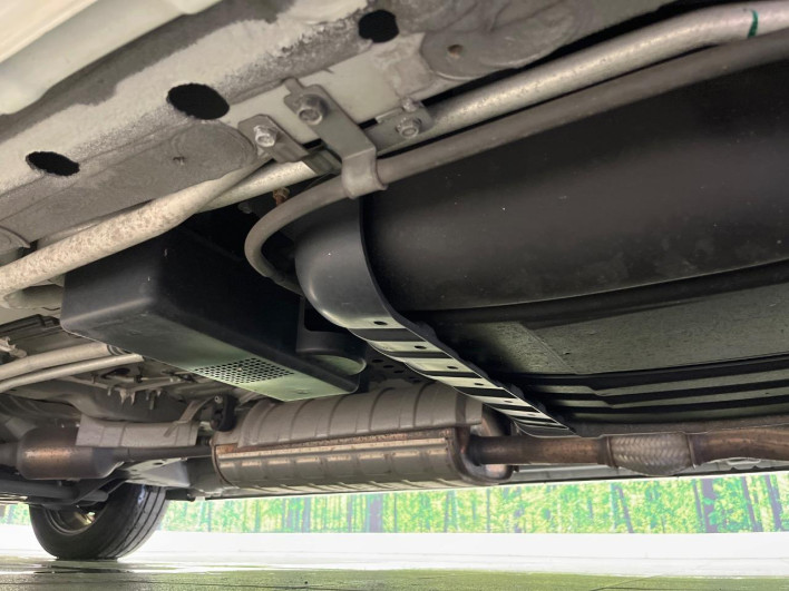 2017 Nissan Serena DAA-GFC27 (UW-6a0fc864a15a9)[15]