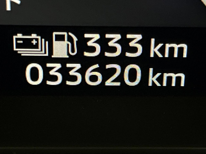 2022 Mitsubishi OUTLANDER PHEV 5LA-GN0W (UW-6a0fc86d90f95)[2]