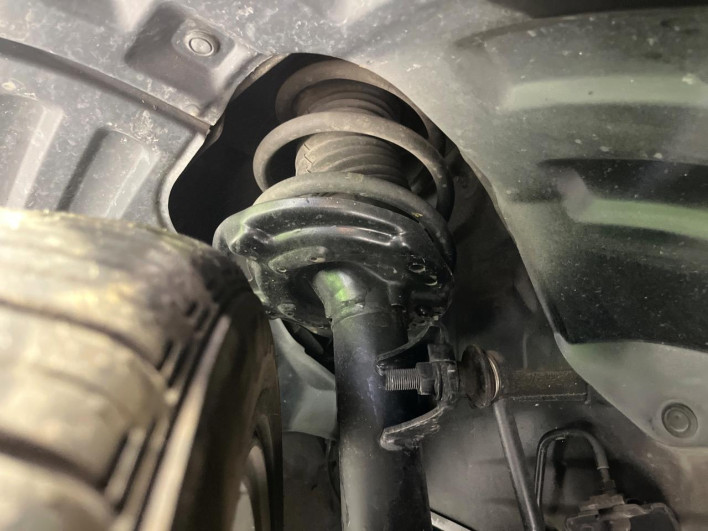 2022 Mitsubishi OUTLANDER PHEV 5LA-GN0W (UW-6a0fc86d90f95)[16]
