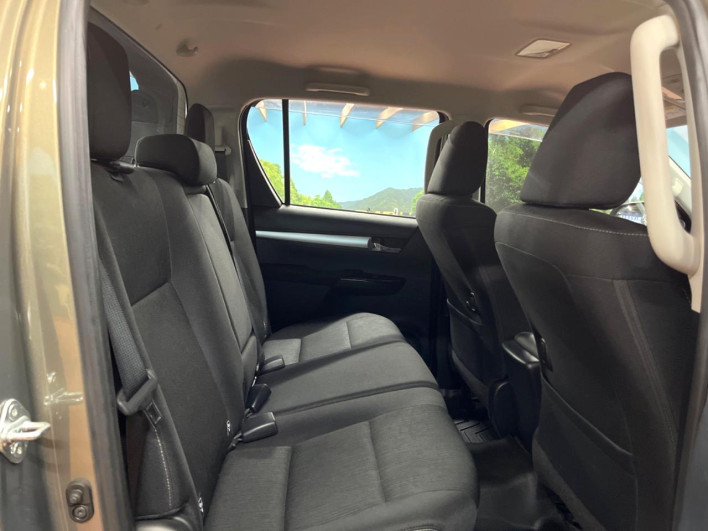 2024 Toyota Hilux 3DF-GUN125 (UW-6a0fc87f7d37c)[18]