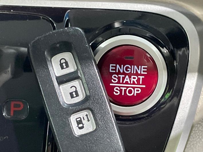 2012 Honda N-BOX DBA-JF1 (UW-6a0fc89893d4a)[24]