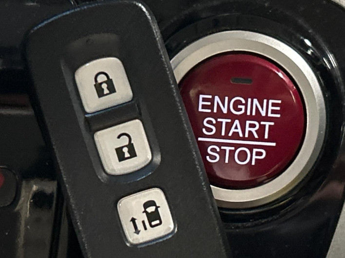 2013 Honda N-BOX CUSTOM DBA-JF1 (UW-6a0fc89a70541)[15]