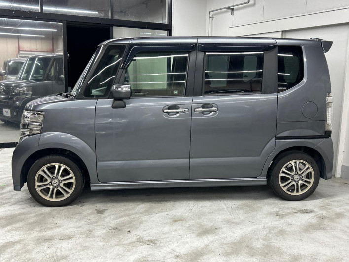 2013 Honda N-BOX CUSTOM DBA-JF1 (UW-6a0fc89a70541)[27]