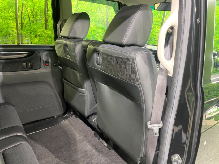 2017 Honda N-BOX CUSTOM DBA-JF1 (UW-6a0fc89ee4c9d)[28]