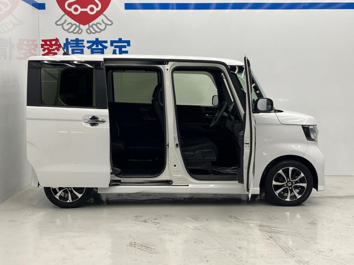 2019 Honda N-BOX CUSTOM 6BA-JF3 (UW-6a0fc8a1c74bd)[17]