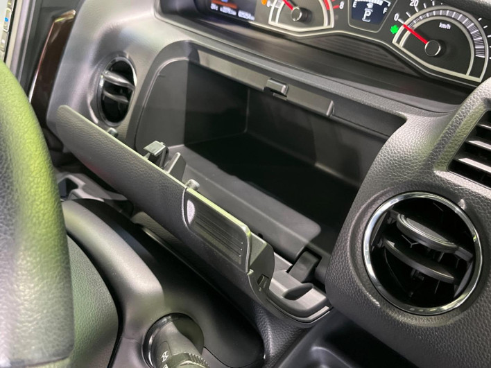 2022 Honda N-BOX CUSTOM 6BA-JF3 (UW-6a0fc8a5980b0)[26]