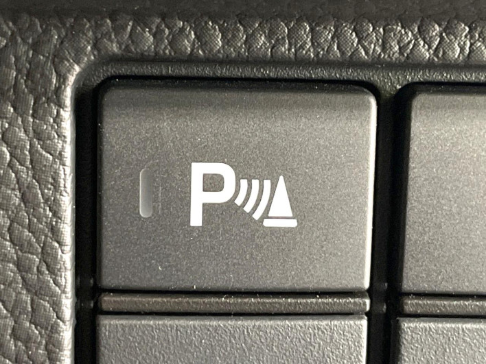 2022 Honda N-BOX CUSTOM 6BA-JF3 (UW-6a0fc8a98c264)[29]