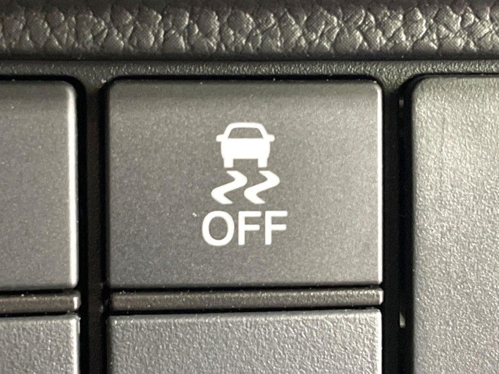 2022 Honda N-BOX CUSTOM 6BA-JF3 (UW-6a0fc8a98c264)[28]