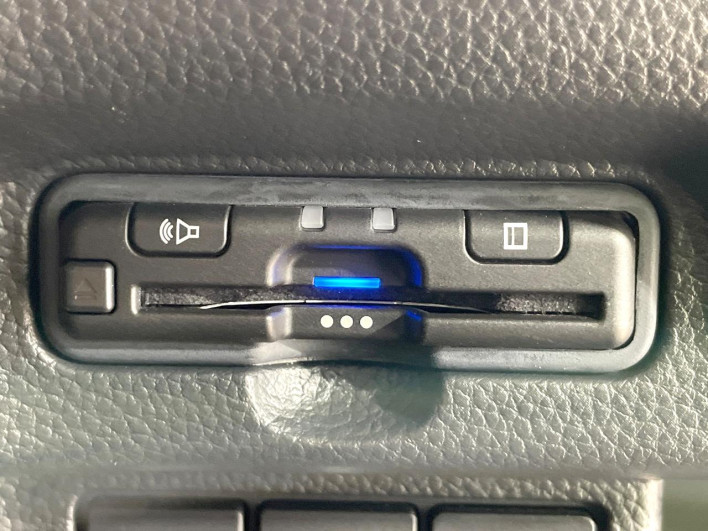 2022 Honda N-BOX CUSTOM 6BA-JF3 (UW-6a0fc8a98c264)[27]