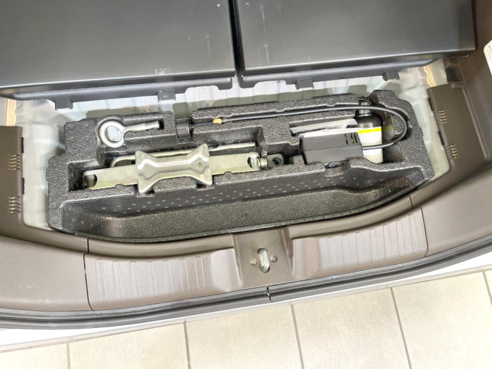 2023 Honda N-BOX 6BA-JF3 (UW-6a0fc8ab2d954)[25]