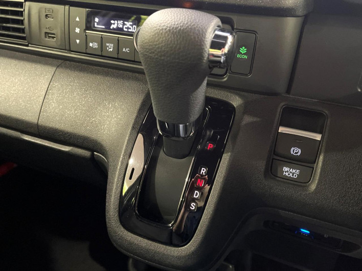 2023 Honda N-BOX CUSTOM 6BA-JF5 (UW-6a0fc8ac725a1)[12]