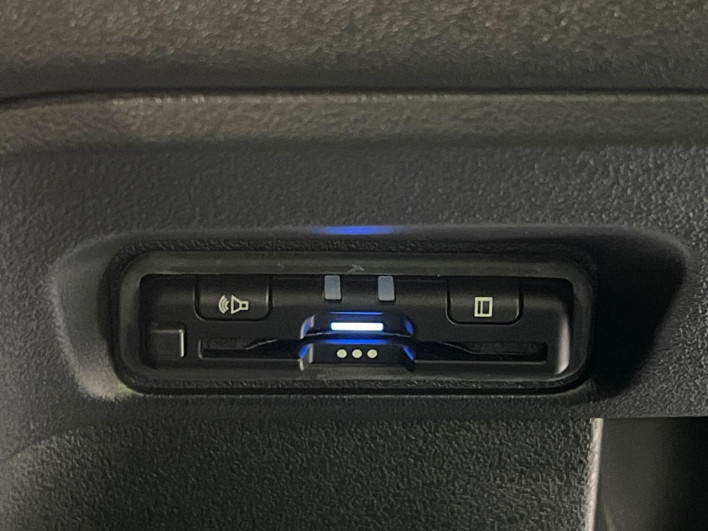 2023 Honda N-BOX CUSTOM 6BA-JF5 (UW-6a0fc8ac725a1)[22]