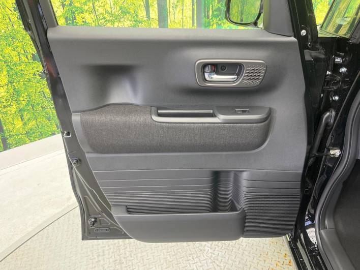 2026 Honda N-BOX CUSTOM 6BA-JF5 (UW-6a0fc8b1cde44)[26]