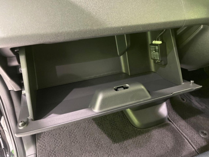 2024 Honda N-BOX CUSTOM 6BA-JF6 (UW-6a0fc8b483f87)[28]