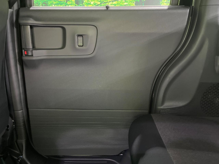 2024 Honda N-BOX CUSTOM 6BA-JF6 (UW-6a0fc8b483f87)[24]
