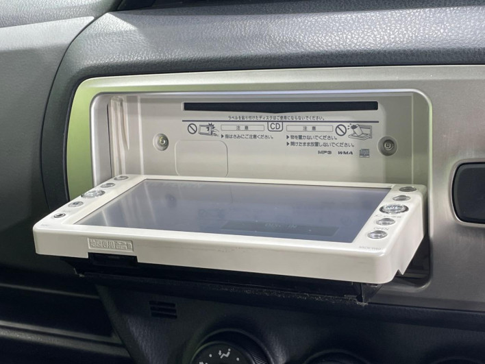 2015 Toyota Vitz DBA-KSP130 (UW-6a0fc8c89d3de)[15]