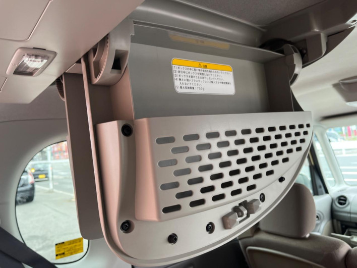 2011 Daihatsu Tanto DBA-L375S (UW-6a0fc8cad6b67)[29]
